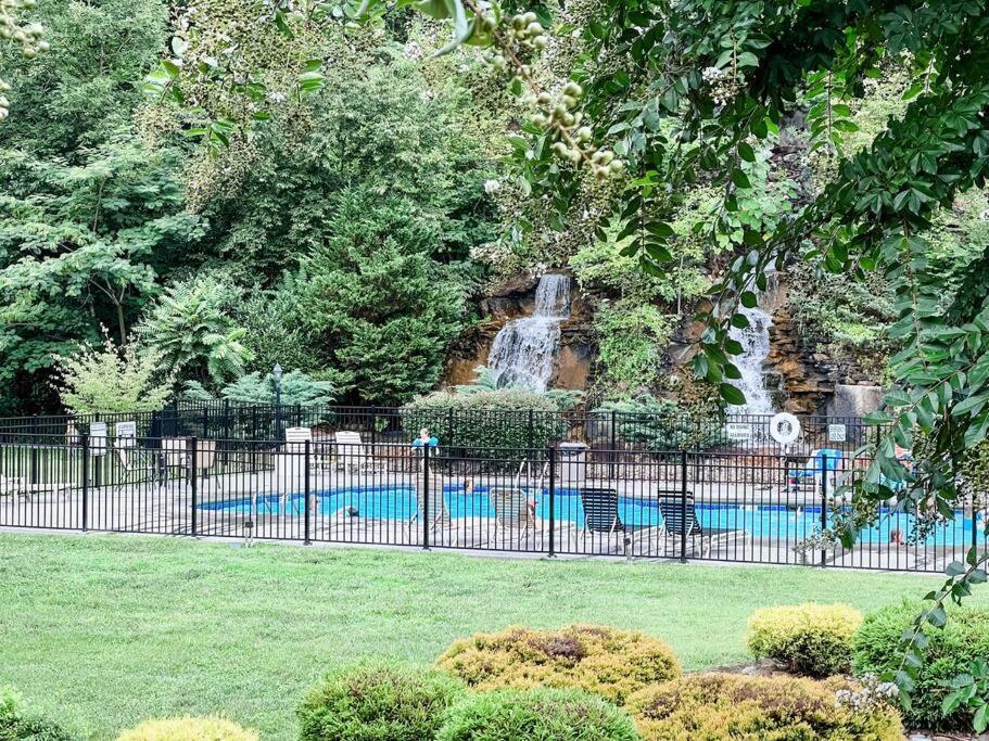 Indoor Heated Pool Hot Tub Cabin Sevierville Ngoại thất bức ảnh