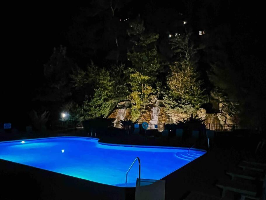 Indoor Heated Pool Hot Tub Cabin Sevierville Ngoại thất bức ảnh